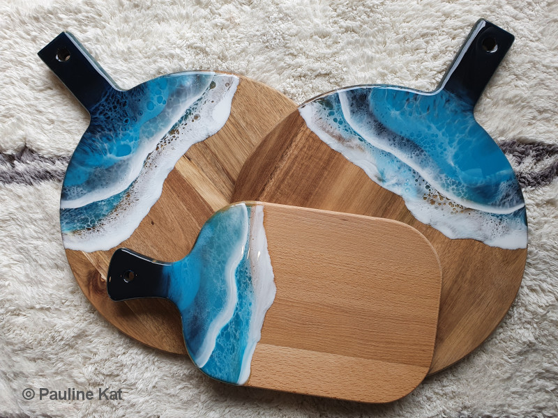 Round serving boards by Pauline Kat - MasterCast